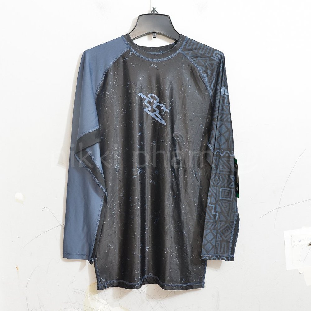 NWT Da Hui Mens Long Sleeve Rash Guard BLACK/ BLUE